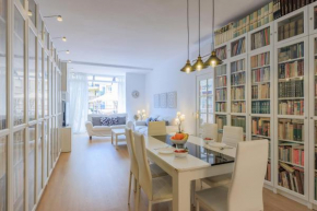 ApartEasy - Private terrace, 3 bedrooms, Eixample